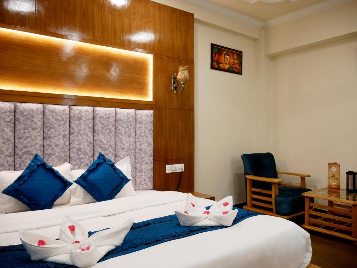 New Ambika International Mall Road Hotel Manāli Eksteriør billede