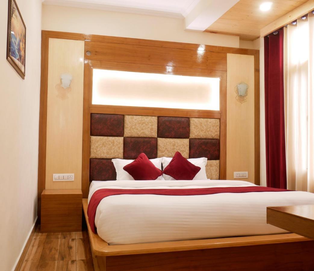 New Ambika International Mall Road Hotel Manāli Eksteriør billede